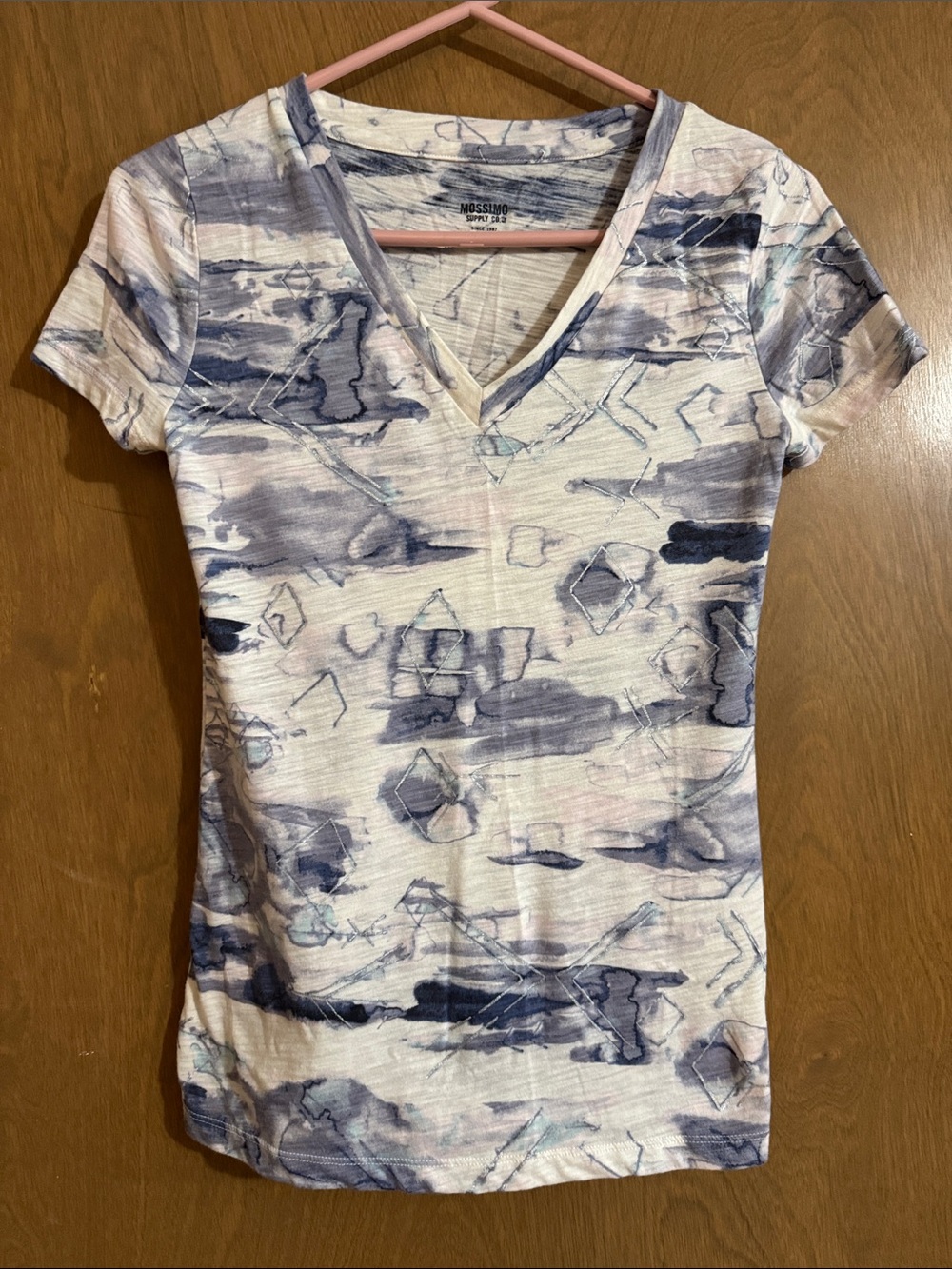 NWOT: Mossimo Supply Co. Cream and Blue V-Neck Short Sleeve Tee